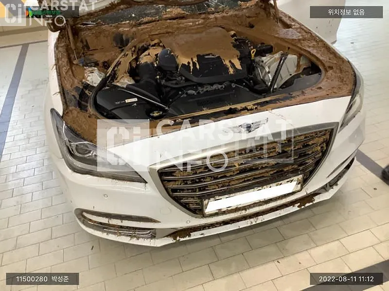 Photo 2 of 11: 2016 Genesis G80, VIN KMHGL41DDHU211174 — Korean insurance auction