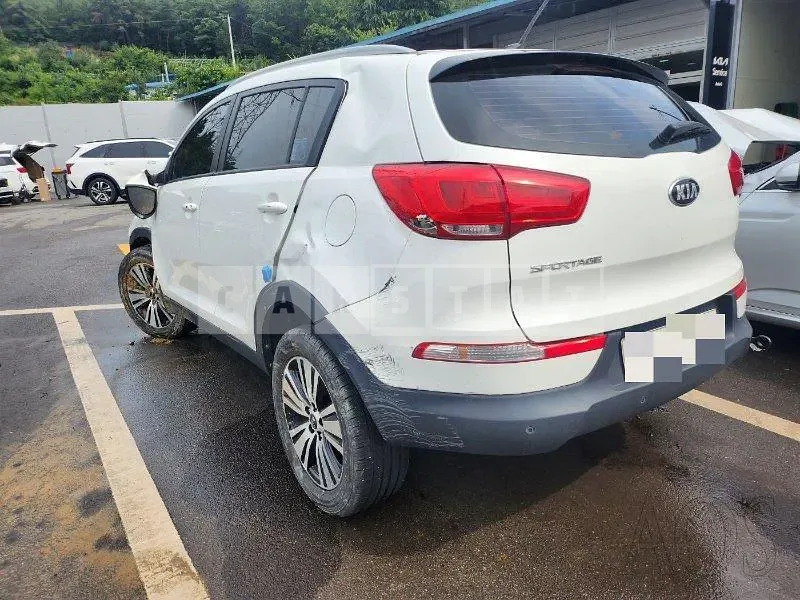 Photo 2 of 12: 2014 Kia Sportage R (2WD) — Korean insurance auction