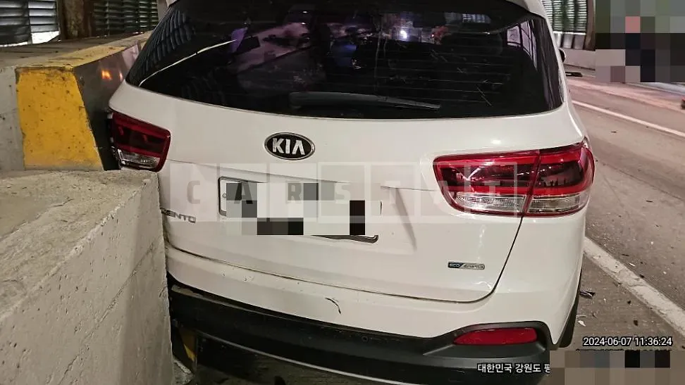 Photo 2 of 9: 2015 Kia All New Sorento R2.0 Diesel — Korean insurance auction