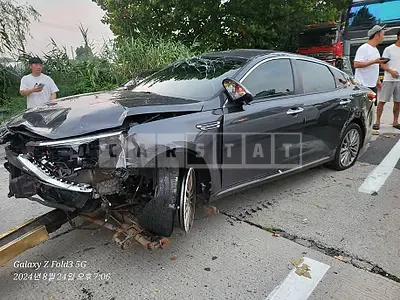 Photo 1 of 9: 2019 Kia K5 — Korean insurance auction