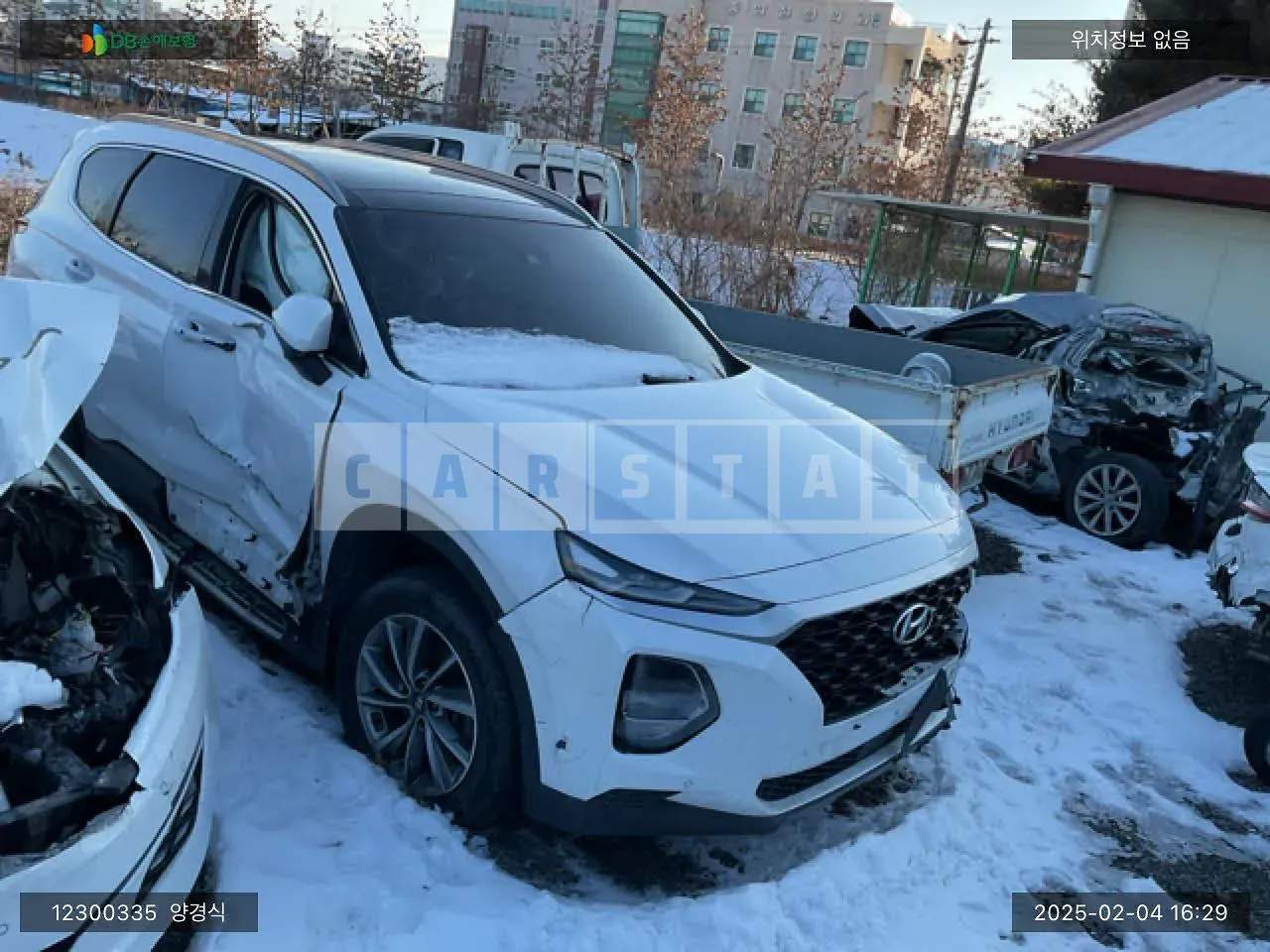 Photo 2 of 12: 2018 Hyundai Santa Fe, VIN KMHS281CBKU009487 — Korean insurance auction