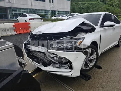 Photo 1 of 4: 2018 Honda Accord 1.5 Turbo, VIN 1HGCV1650JA510239 — Korean insurance auction