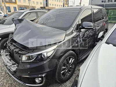 Photo 1 of 8: 2017 Kia Carnival, VIN KNAMC81ABJS401449 — Korean insurance auction