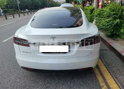 2018 Tesla MODEL S 75D