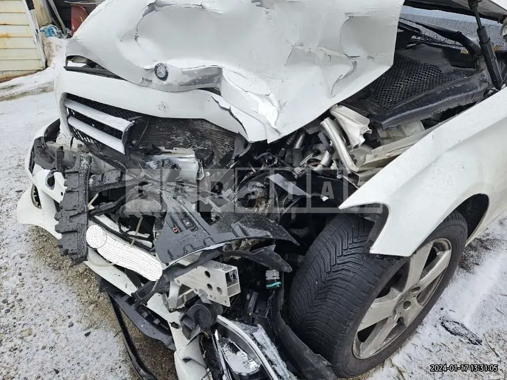 Photo 2 of 16: 2017 Mercedes-Benz C 200, VIN WDDWF4CB8HF563230 — Korean insurance auction