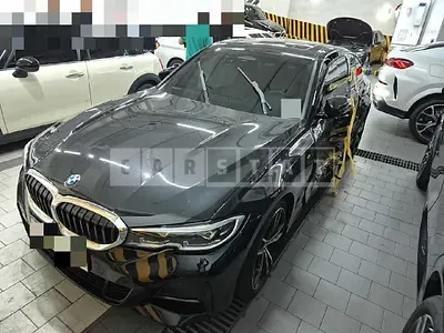 Photo 1 of 8: 2022 BMW 320i — Korean insurance auction