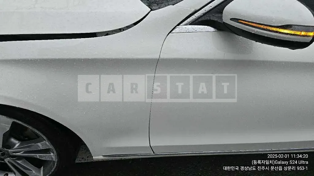 Photo 2 of 17: 2018 Mercedes-Benz C 220d — Korean insurance auction