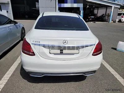 Photo 1 of 29: 2014 Mercedes-Benz C 200, VIN WDDWF4CBXFF046251 — Korean insurance auction