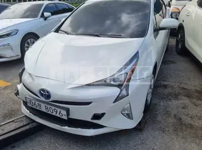 Photo 1 of 12: 2017 Toyota Prius — Korean insurance auction