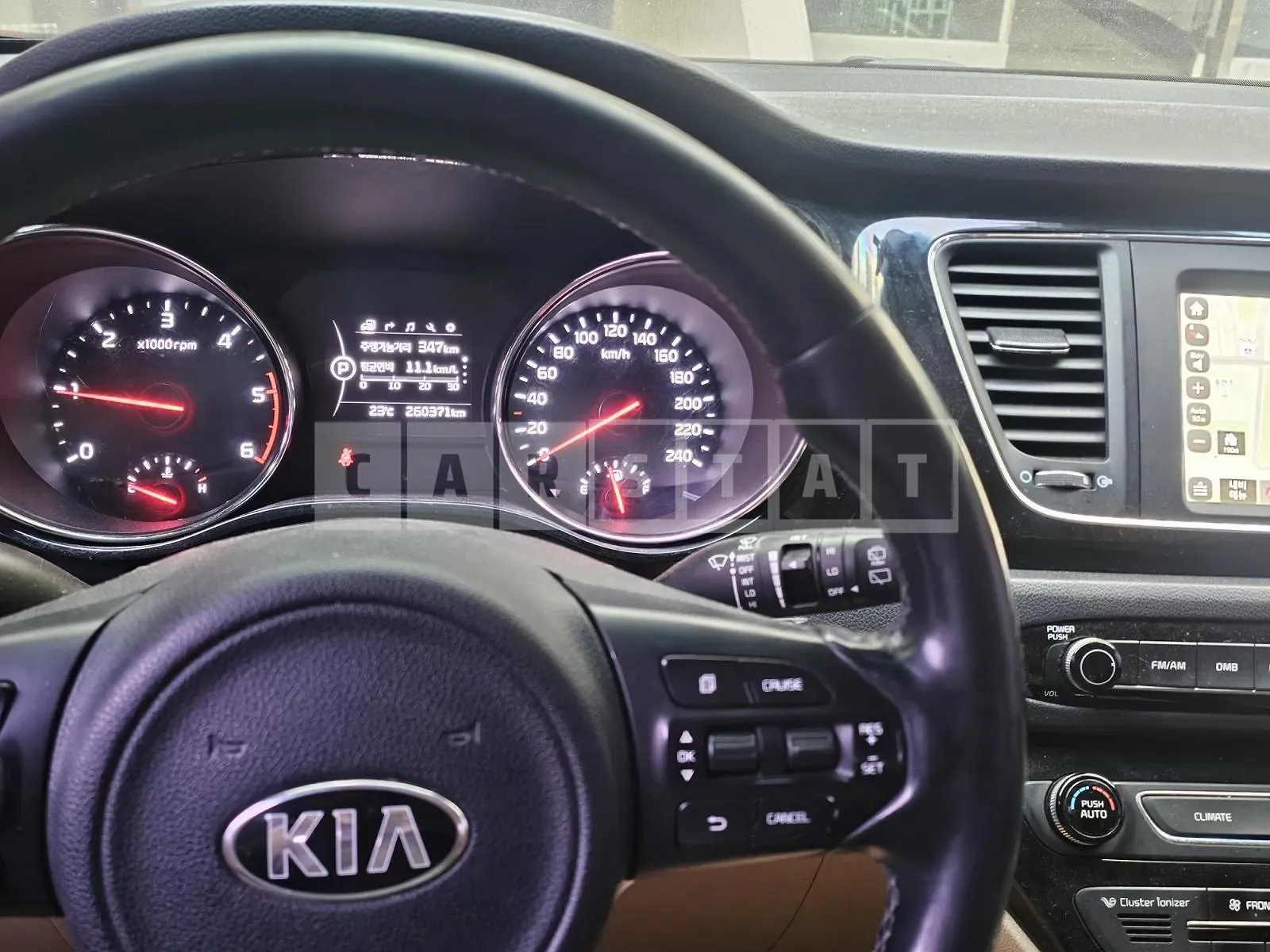 Photo 2 of 12: 2016 Kia Carnival 2.2, VIN KNAMC81ABHS283932 — Korean insurance auction