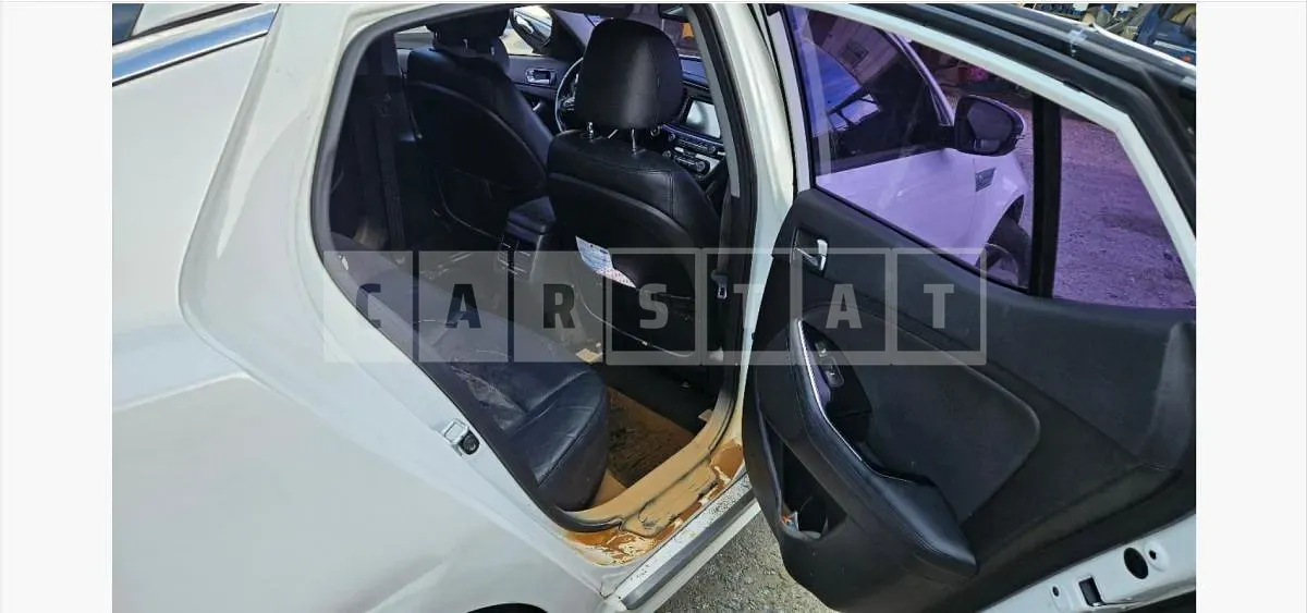 Photo 2 of 13: 2015 Kia K5 2.0 (Hybrid) — Korean insurance auction