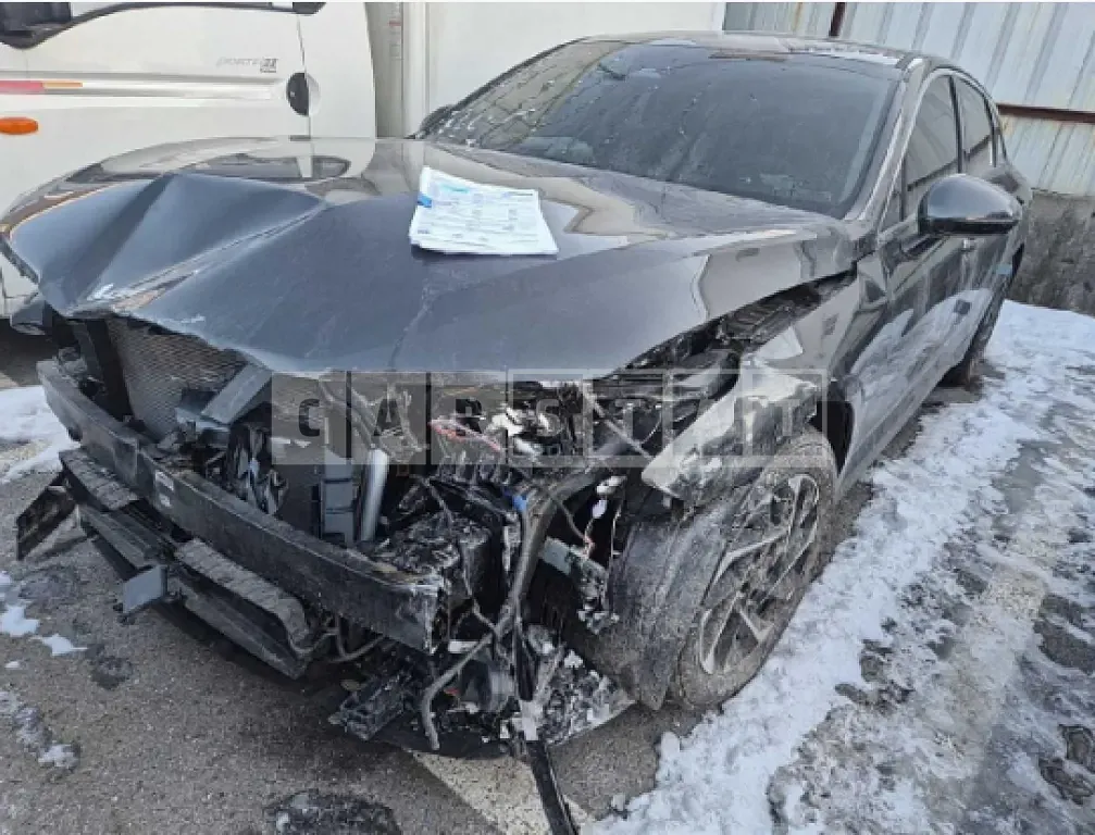 Photo 2 of 15: 2024 Kia K5 — Korean insurance auction