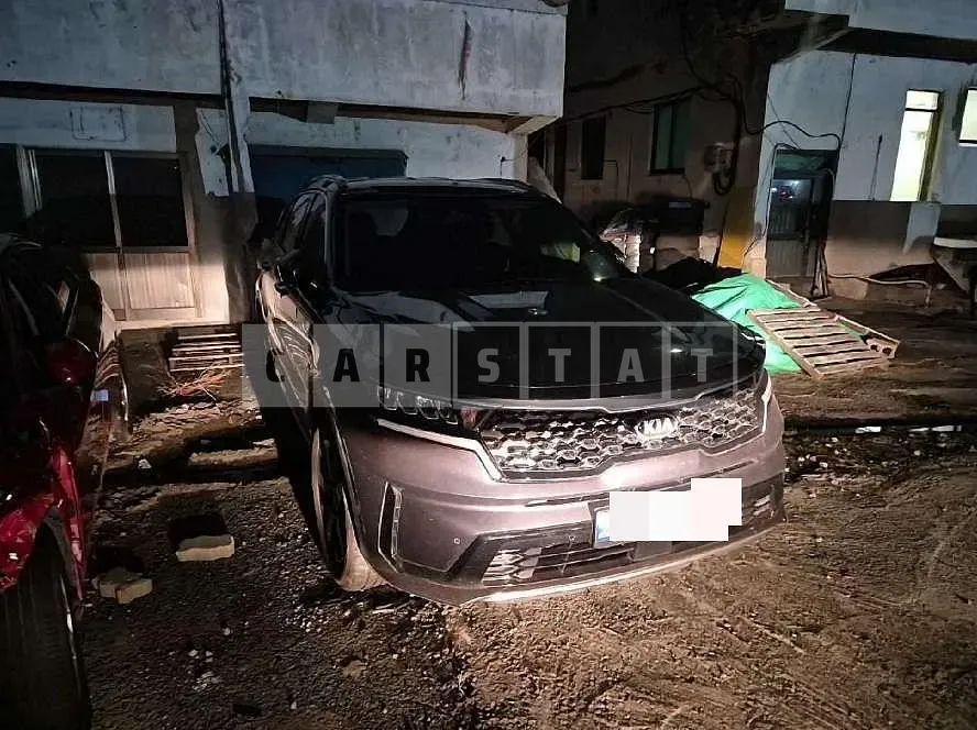 Photo 2 of 43: 2020 Kia Sorento — Korean insurance auction