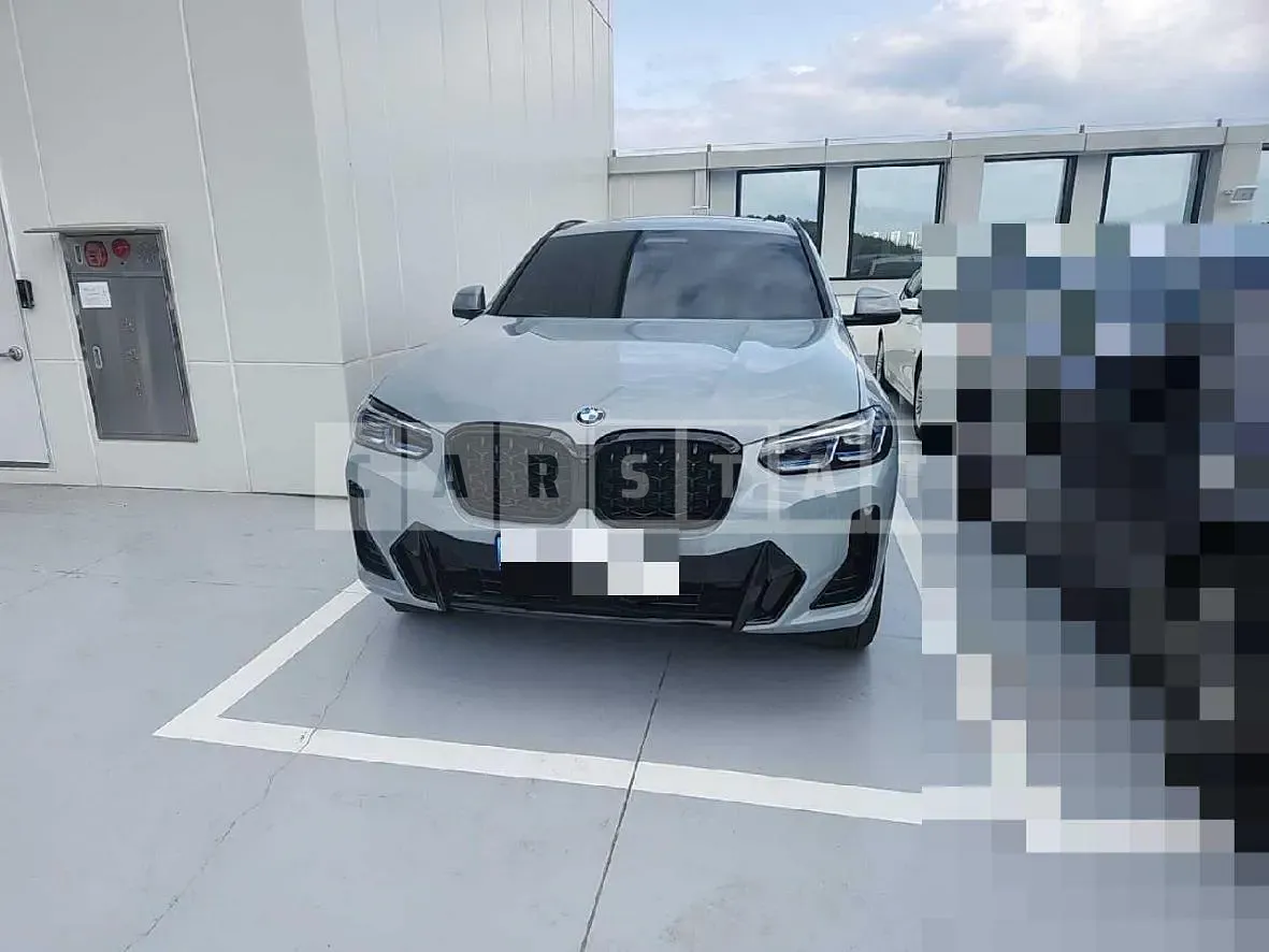 Photo 2 of 6: 2023 BMW (parts) X4 xDrive20d Light — Korean insurance auction