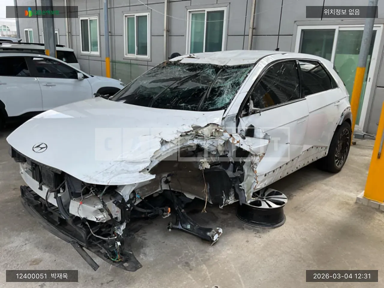 Photo 2 of 14: 2022 Hyundai IONIQ 5, VIN KMHKR81AFNU071224 — Korean insurance auction