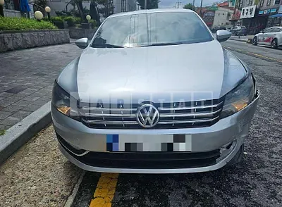 Photo 1 of 6: 2015 Volkswagen Passat 2.0 TDI — Korean insurance auction
