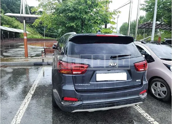 Photo 2 of 27: 2019 Kia Sorento — Korean insurance auction