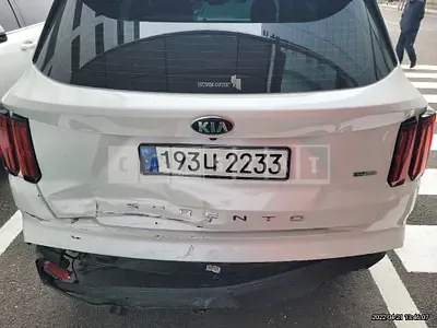 Photo 1 of 13: 2021 Kia Sorento, VIN KNARF81GBMA034092 — Korean insurance auction