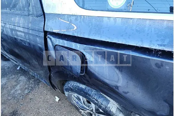 Photo 2 of 17: 2022 Kia Carnival — Korean insurance auction