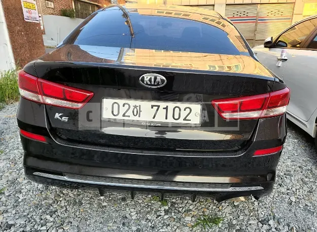 Photo 2 of 7: 2019 Kia K5, VIN KNAGS416BKA271152 — Korean insurance auction