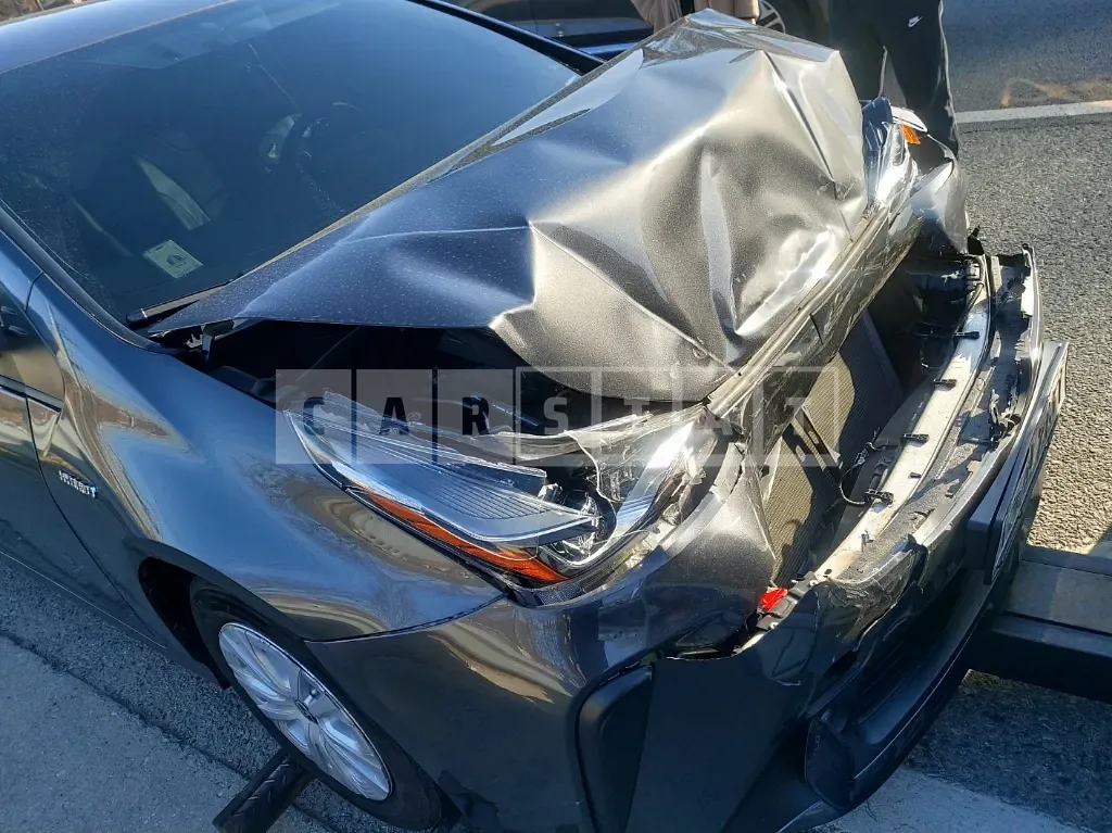 Photo 2 of 10: 2019 Toyota Prius, VIN JTDKARFU3K3095255 — Korean insurance auction