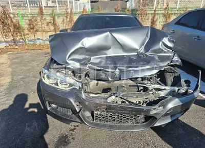 Photo 1 of 11: 2018 BMW 320d — Korean insurance auction