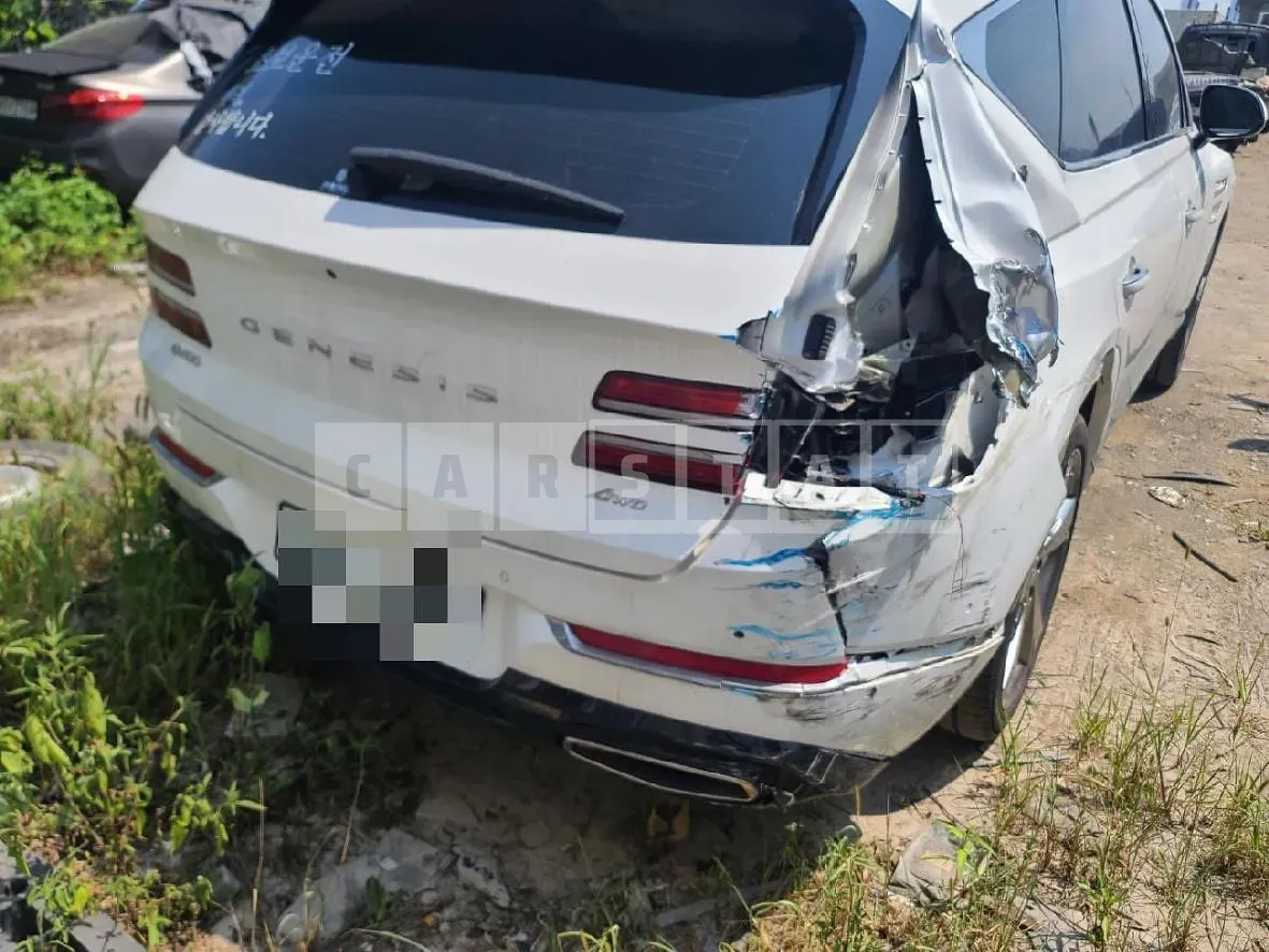 Photo 2 of 11: 2020 Genesis GV80 4WD, VIN KMTHC81CDLU010453 — Korean insurance auction