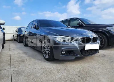 Photo 1 of 17: 2018 BMW 320i, VIN WBA8A9109JK884087 — Korean insurance auction