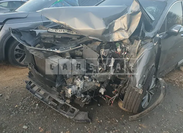 Photo 2 of 18: 2020 Hyundai Santa Fe, VIN KMHS281BBLU231301 — Korean insurance auction