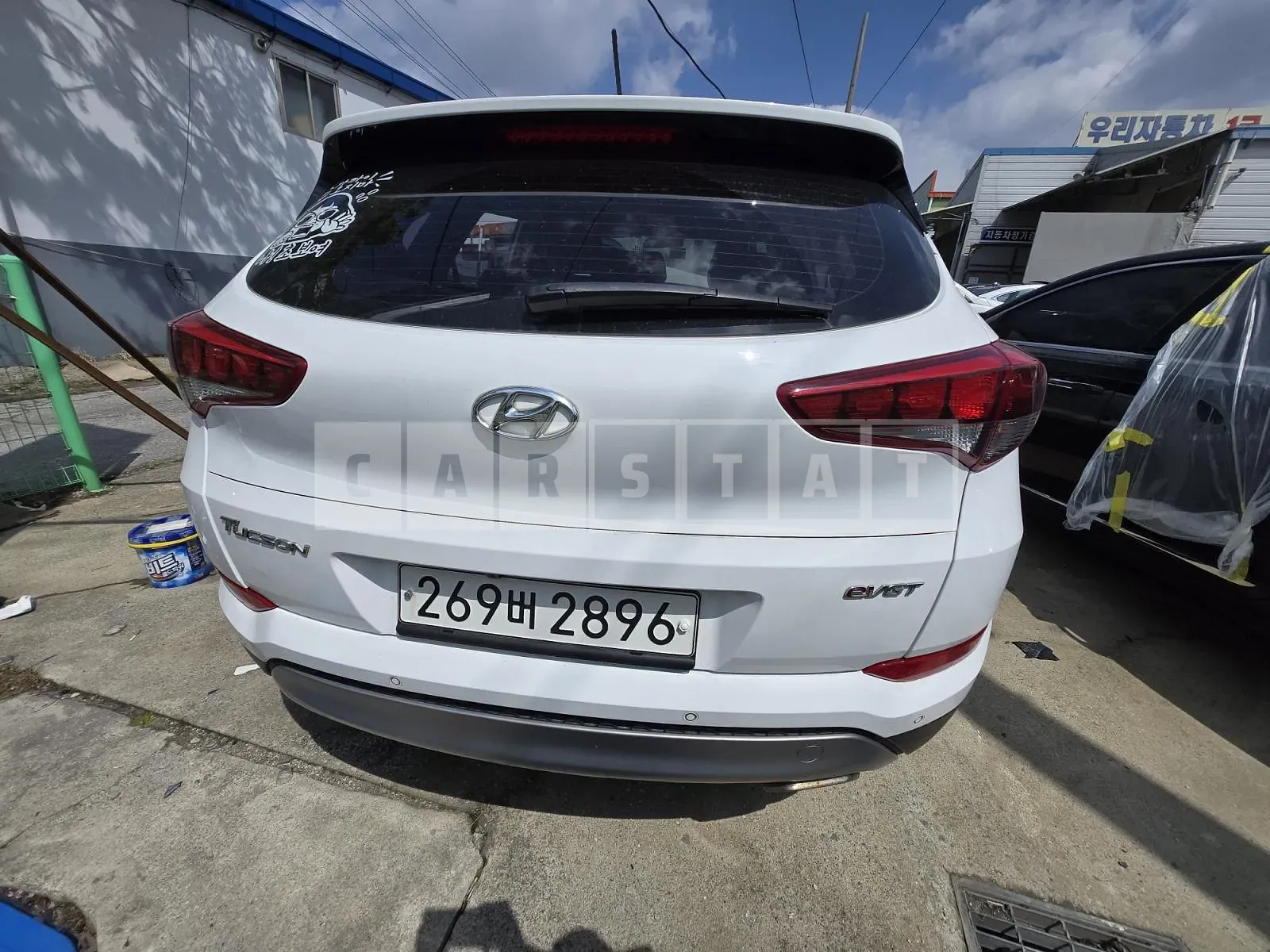 Photo 2 of 4: 2016 Hyundai Tucson 1.7 — Korean insurance auction