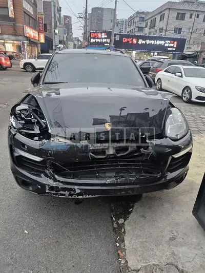 Photo 1 of 5: 2017 Porsche Cayenne Diesel — Korean insurance auction