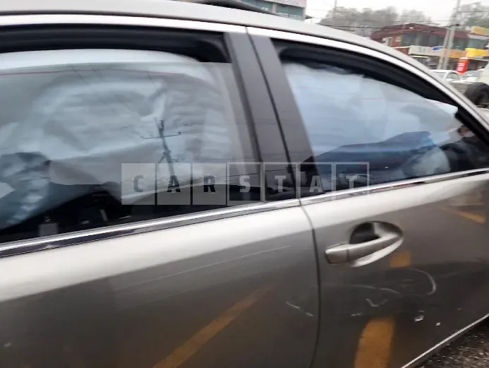 Photo 2 of 36: 2018 Lexus ES300h, VIN JTHBW1GG7J2177049 — Korean insurance auction