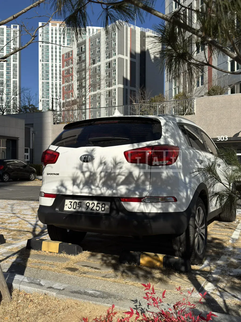 Photo 2 of 11: 2015 Kia Sportage R 2.0 — Korean insurance auction