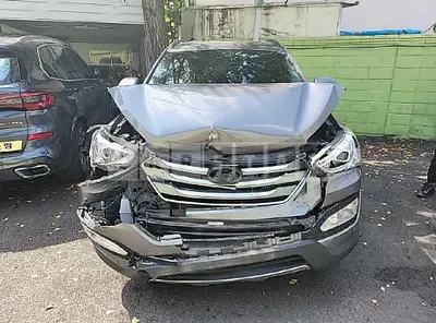 Photo 1 of 36: 2015 Hyundai Santa Fe, VIN KMHSW81UBFU330266 — Korean insurance auction