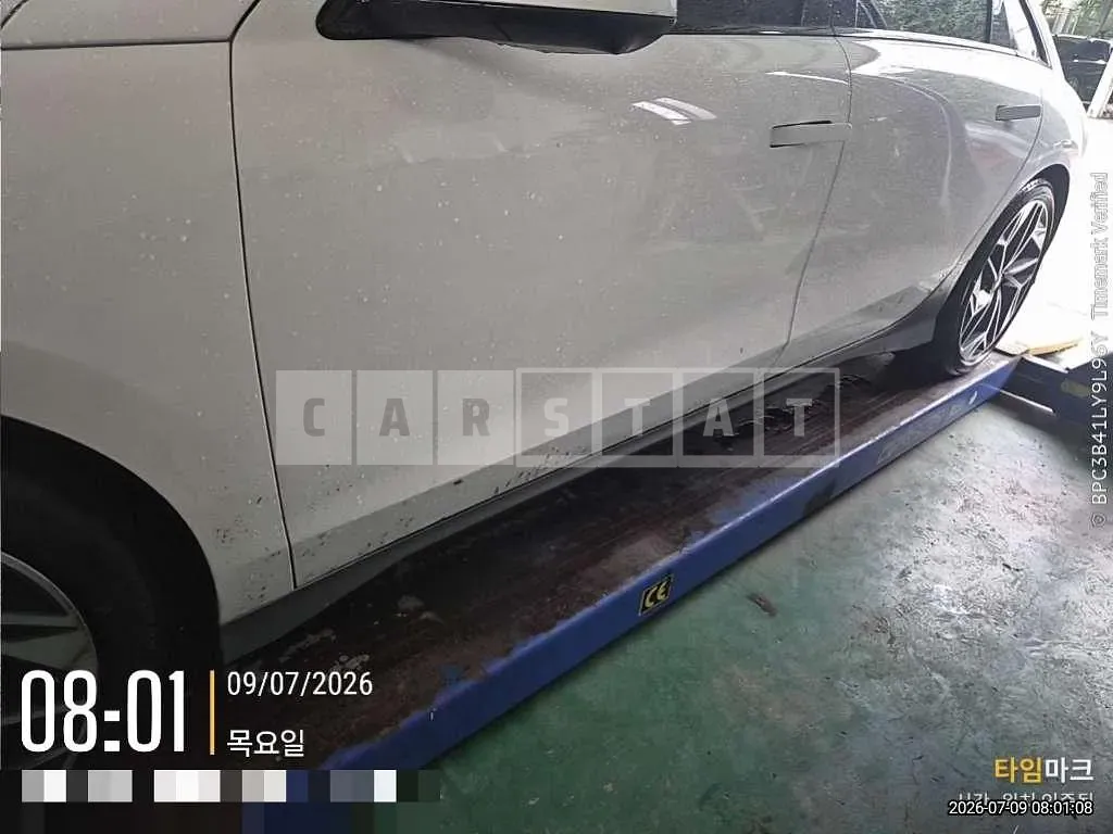 Photo 2 of 17: 2023 Hyundai IONIQ 6 Long Range AWD Electric Car — Korean insurance auction