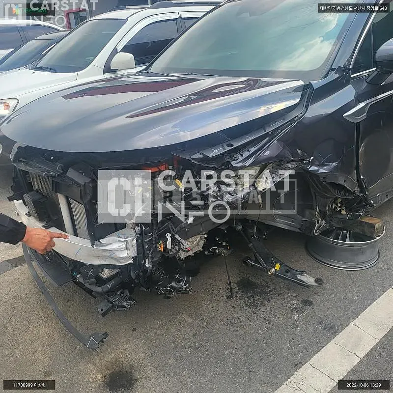 Photo 2 of 21: 2021 Kia Sorento Hybrid, VIN KNARH81GBMA044111 — Korean insurance auction
