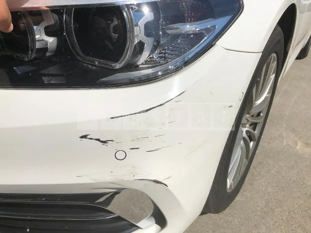 Photo 2 of 4: 2020 BMW (parts) 520i Light — Korean insurance auction