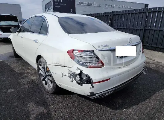 Photo 2 of 32: 2019 Mercedes-Benz E300 4Matic, VIN WDDZF4KB7KA648062 — Korean insurance auction