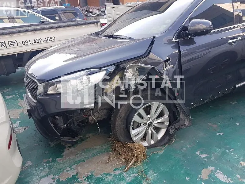 Photo 2 of 23: 2016 Kia Sorento, VIN KNAPG81ABGA241015 — Korean insurance auction