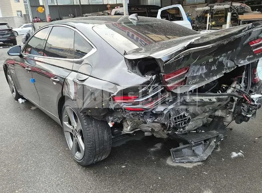 Photo 2 of 42: 2022 Genesis G80 2.5T AWD — Korean insurance auction