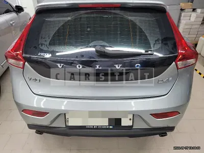 Photo 1 of 14: 2016 Volvo V40D4 — Korean insurance auction