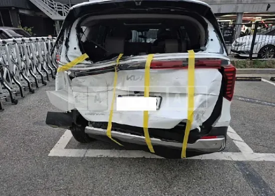 Photo 2 of 21: 2025 Kia Carnival — Korean insurance auction