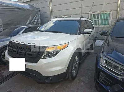 Photo 1 of 17: 2015 Ford Explorer — Korean insurance auction
