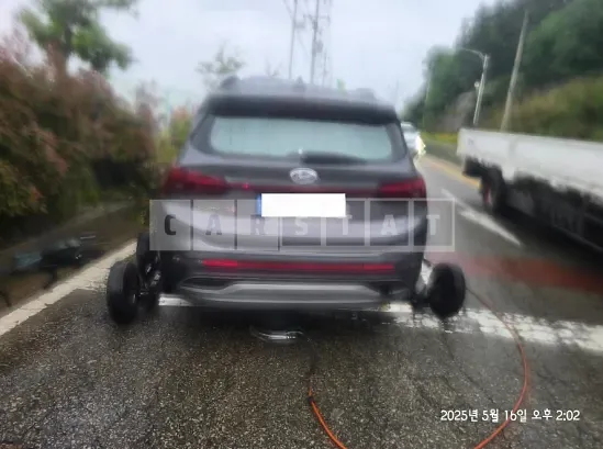 Photo 2 of 17: 2022 Hyundai Santa Fe — Korean insurance auction