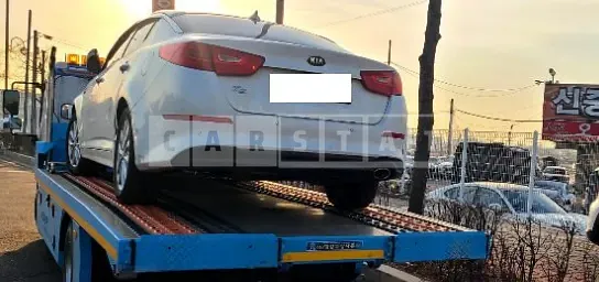 Photo 2 of 12: 2015 Kia K5, VIN KNAGN418BFA562512 — Korean insurance auction