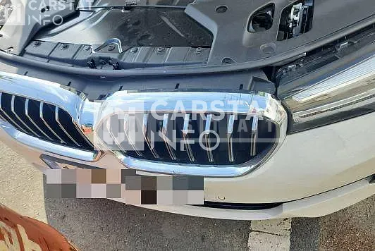 Photo 2 of 22: 2022 BMW Calm 520i — Korean insurance auction