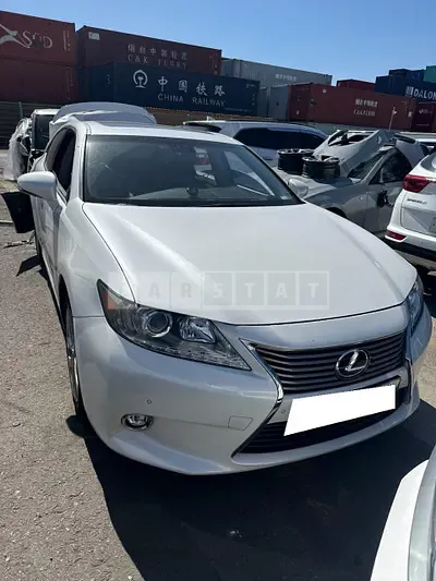 2015 Lexus ES300h