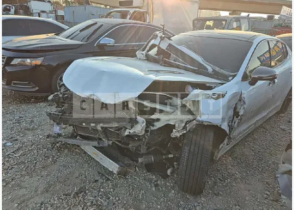 Photo 2 of 17: 2021 Kia Stinger — Korean insurance auction