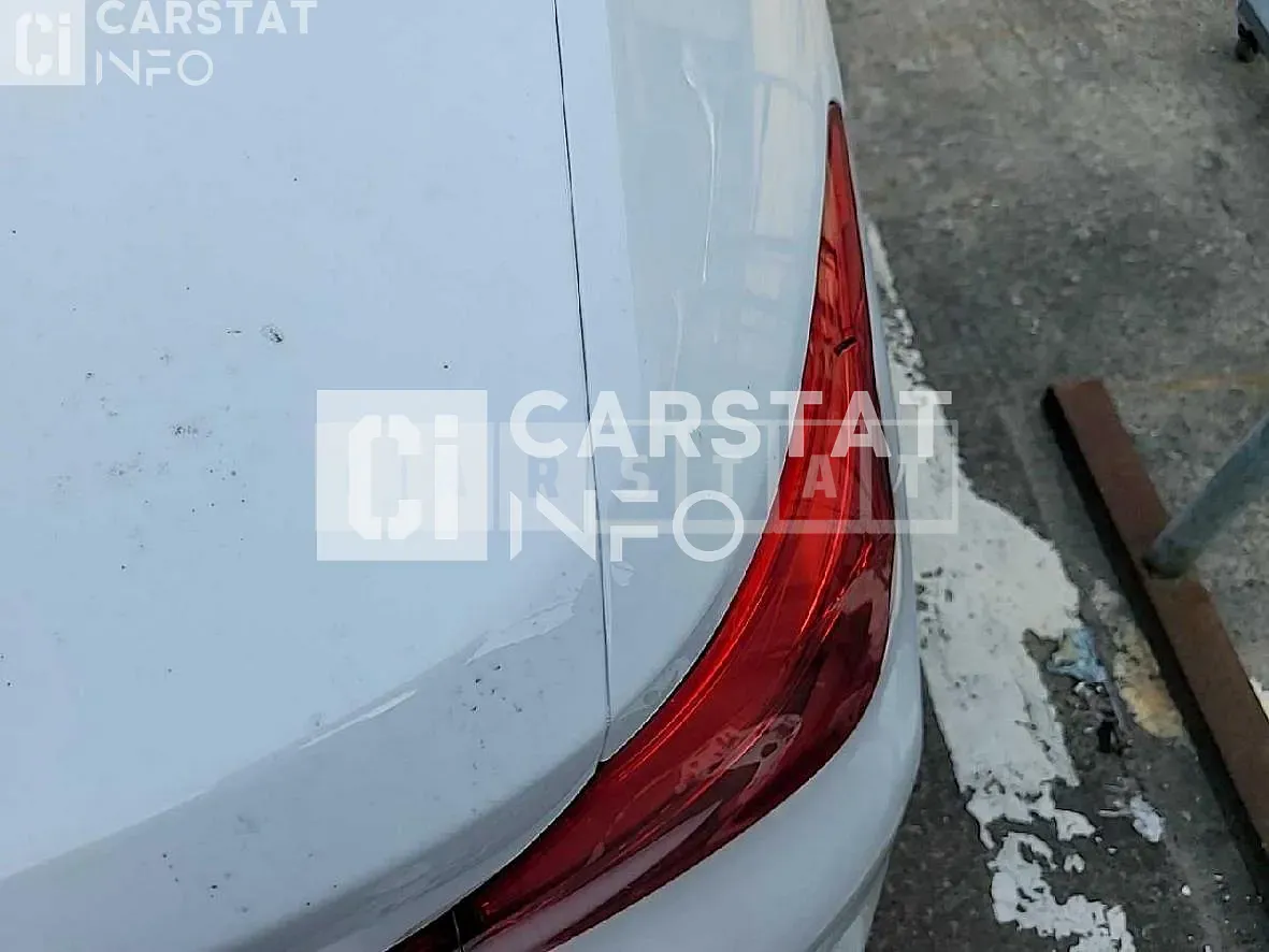 Photo 2 of 29: 2017 BMW 520d — Korean insurance auction