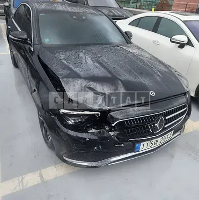 Photo 1 of 17: 2021 Mercedes-Benz E250, VIN W1KZF4FB3MA891607 — Korean insurance auction